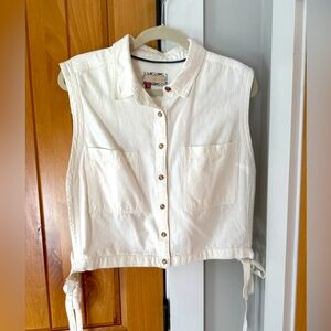 NWOT Pilcro Anthropologie side tie cropped Dickie vest